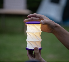 Lampe nomade OrigaLux dans un intérieur